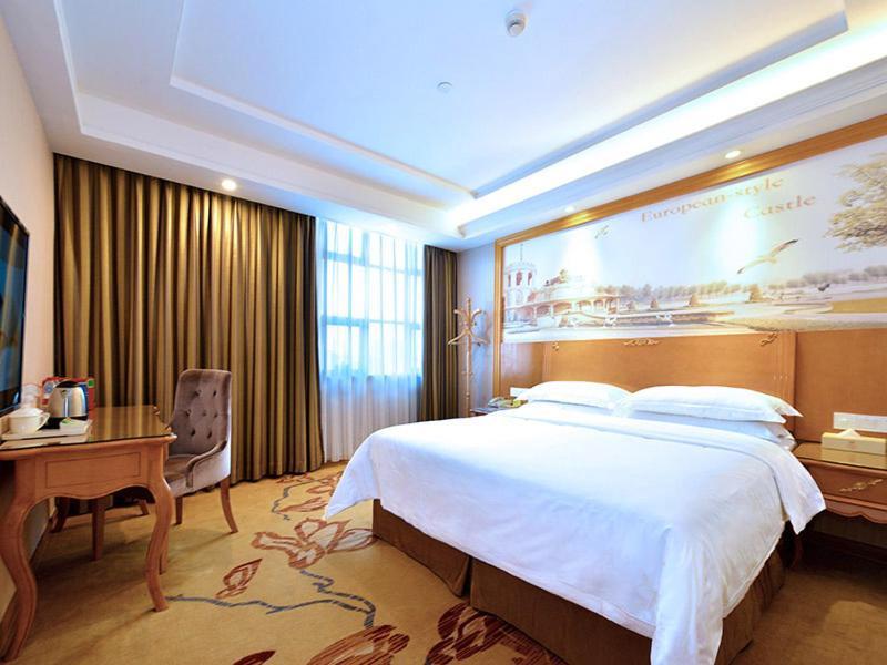 Vienna Classic Hotel Shenzhen Bantian Wuhe Avenue Екстериор снимка