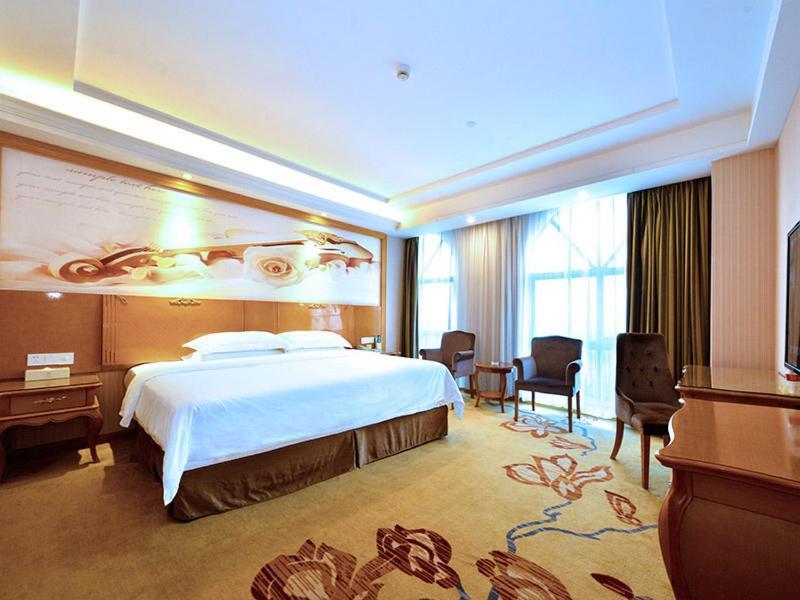 Vienna Classic Hotel Shenzhen Bantian Wuhe Avenue Екстериор снимка