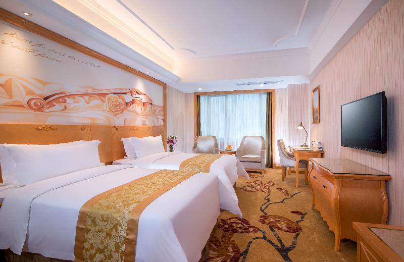Vienna Classic Hotel Shenzhen Bantian Wuhe Avenue Екстериор снимка