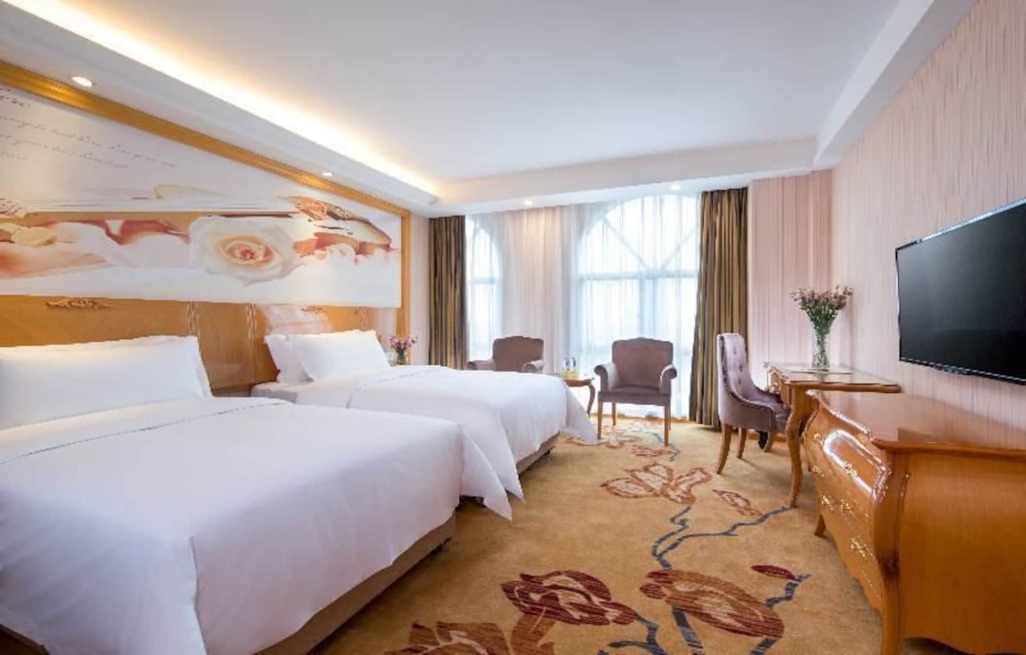 Vienna Classic Hotel Shenzhen Bantian Wuhe Avenue Екстериор снимка